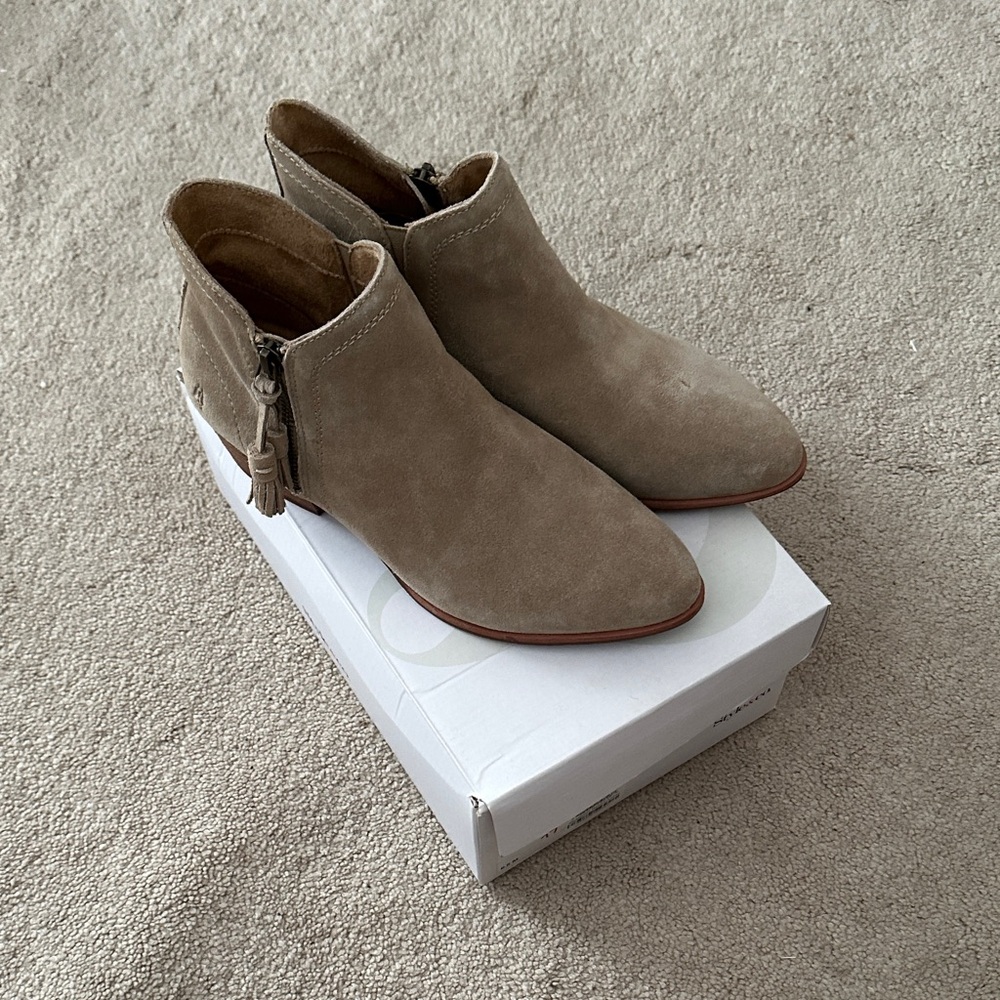 Hush Puppies Taupe Suede Tassel Ankle Booties